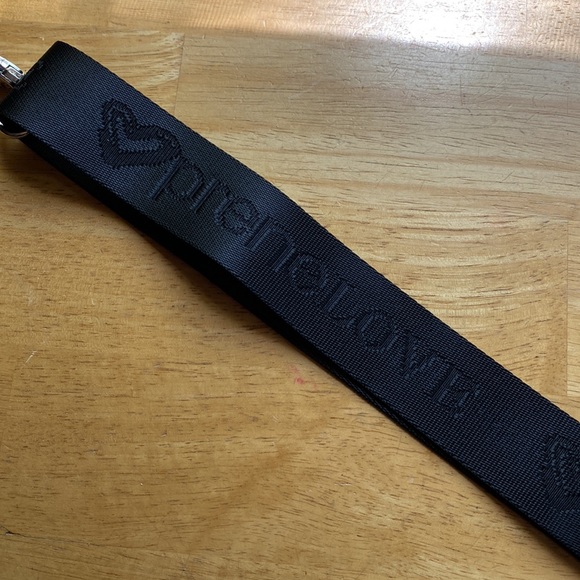 Prenelove 28-56” strap for bag like new - Picture 2 of 8